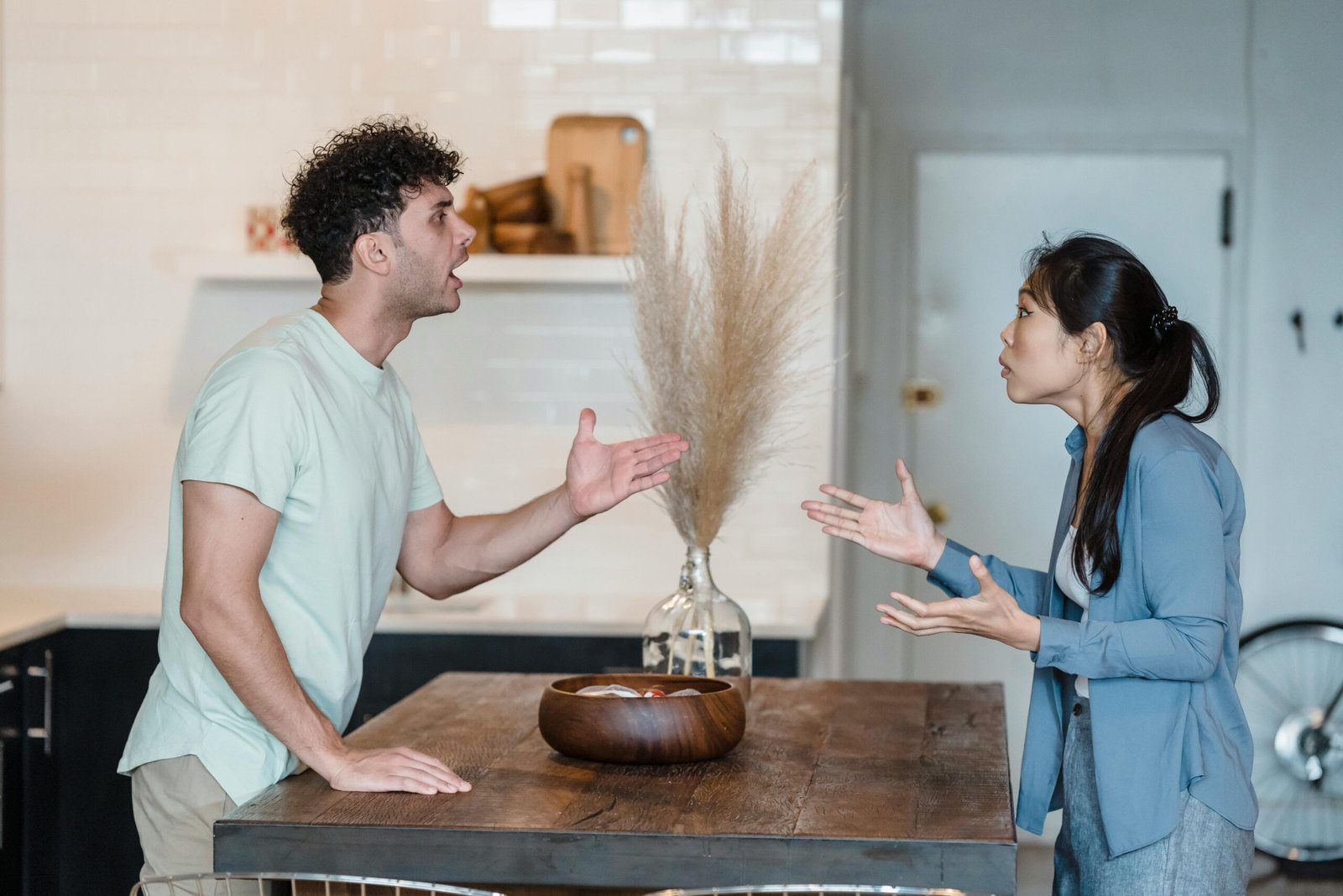 Should You Discuss Exes While Dating - Duo Desire